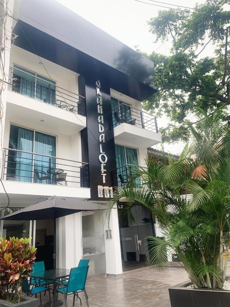 Hotel Granada Loft Cali